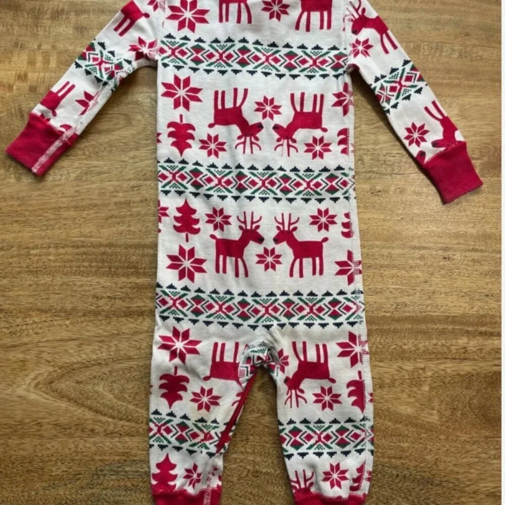Hanna Andersson Red and White Kids Pajamas Reindeer Christmas Size 12-18 months